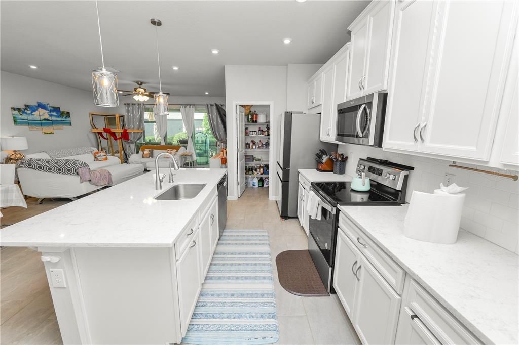 Active With Contract: $440,000 (3 beds, 2 baths, 2230 Square Feet)