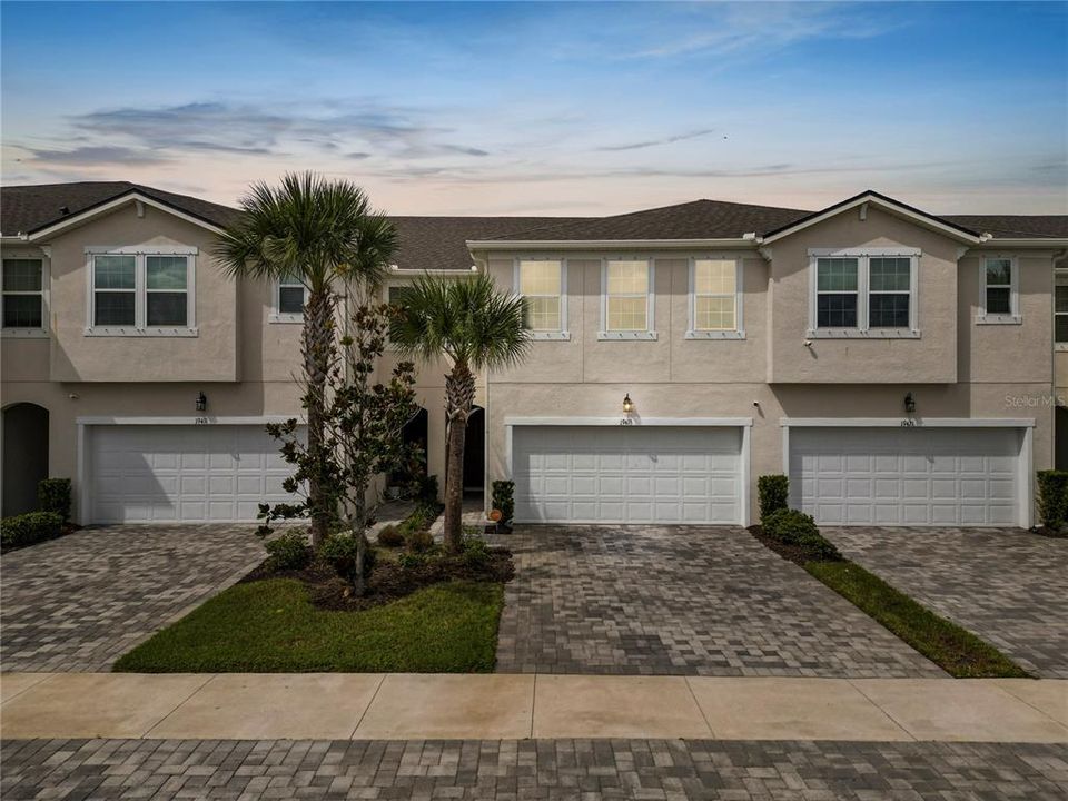 Active With Contract: $440,000 (3 beds, 2 baths, 2230 Square Feet)