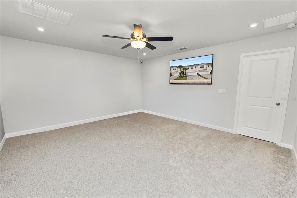 Active With Contract: $440,000 (3 beds, 2 baths, 2230 Square Feet)