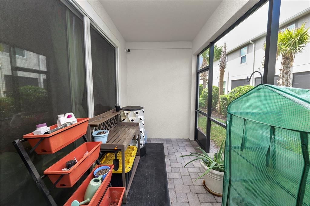 Active With Contract: $440,000 (3 beds, 2 baths, 2230 Square Feet)