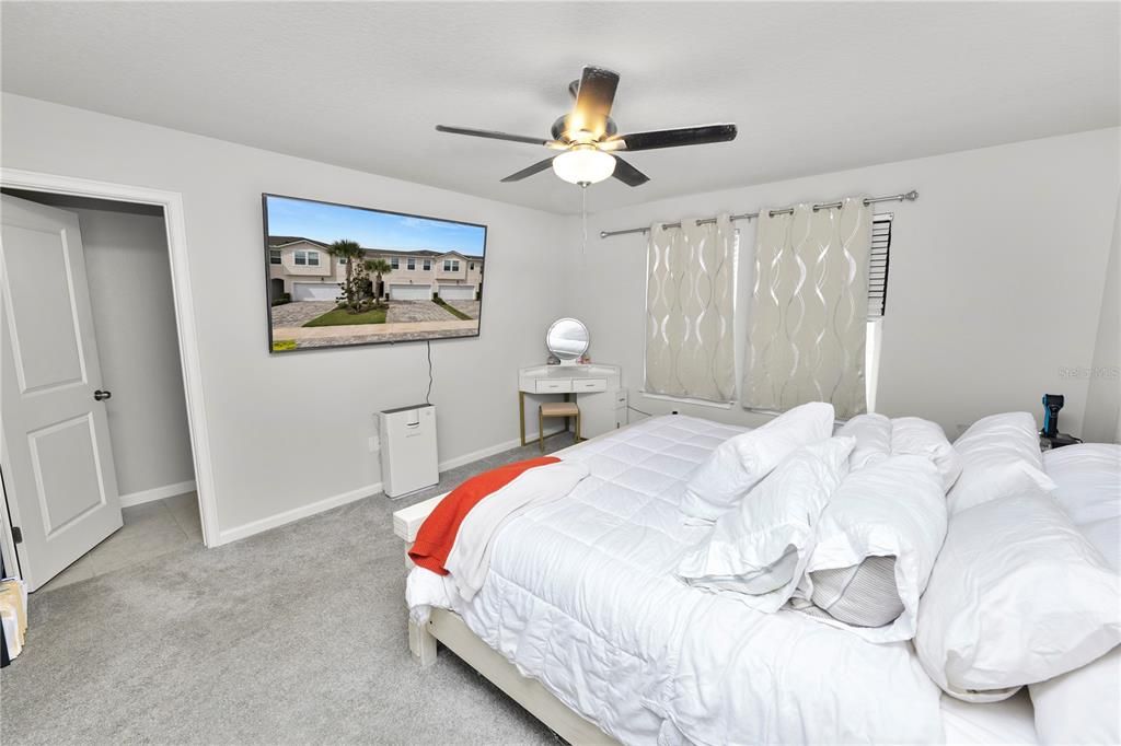 Active With Contract: $440,000 (3 beds, 2 baths, 2230 Square Feet)