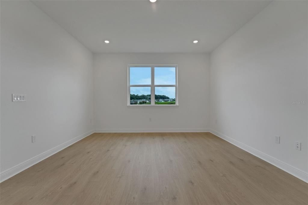 Active With Contract: $378,835 (3 beds, 2 baths, 1856 Square Feet)