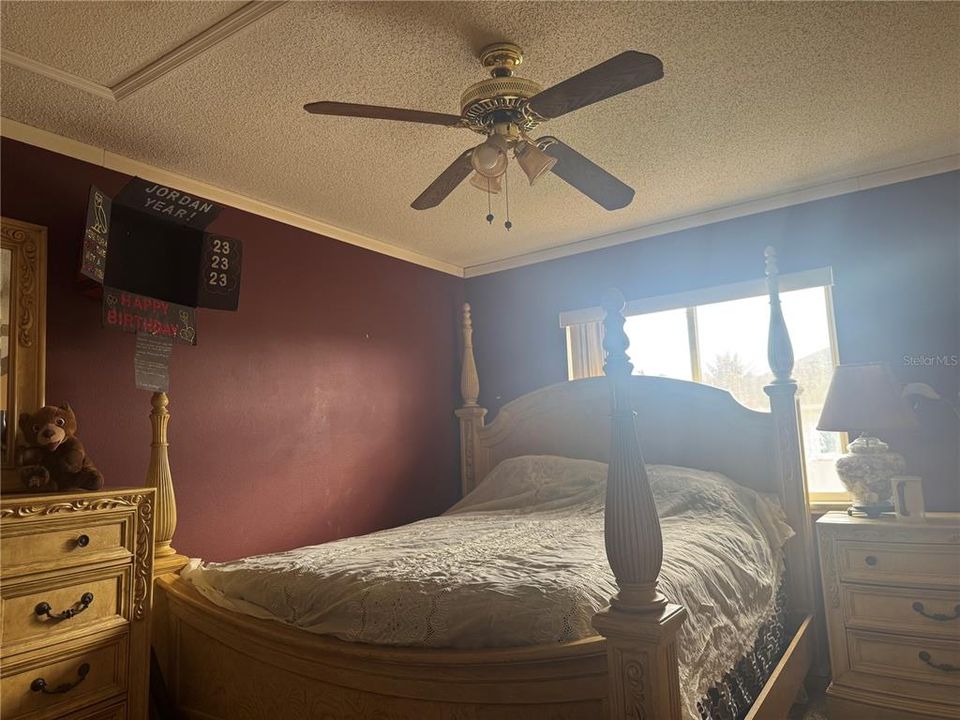 For Sale: $385,000 (3 beds, 2 baths, 1837 Square Feet)