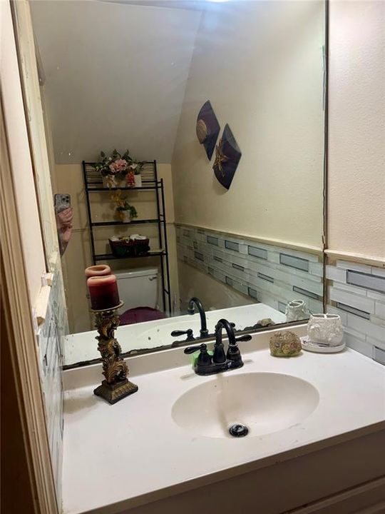 For Sale: $385,000 (3 beds, 2 baths, 1837 Square Feet)