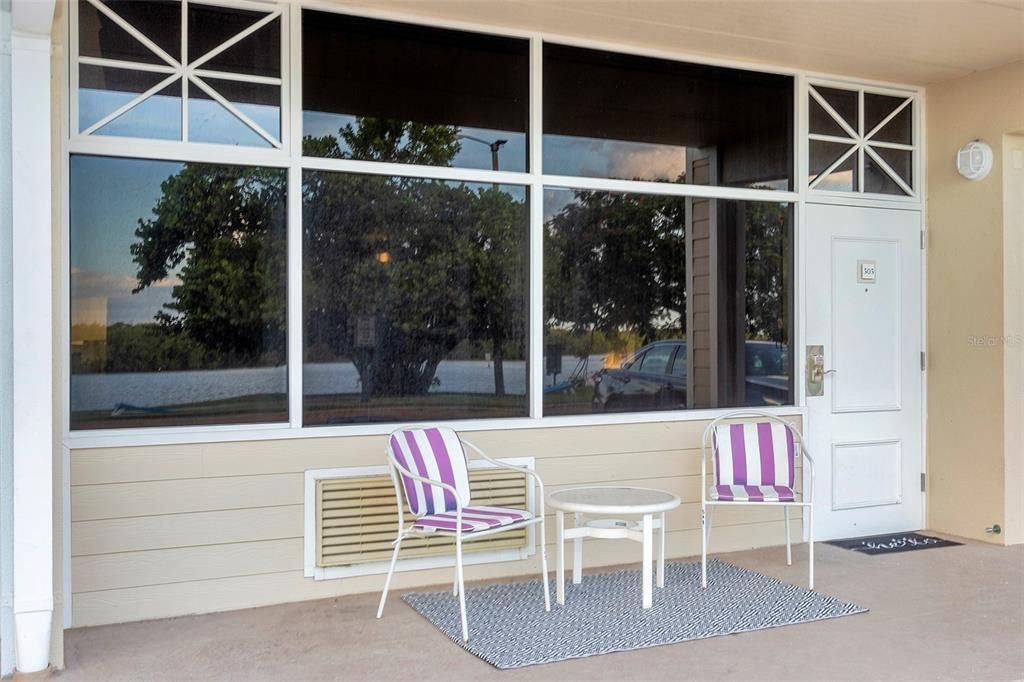 出租: $1,550 (1 贝兹, 1 浴室, 464 平方英尺)