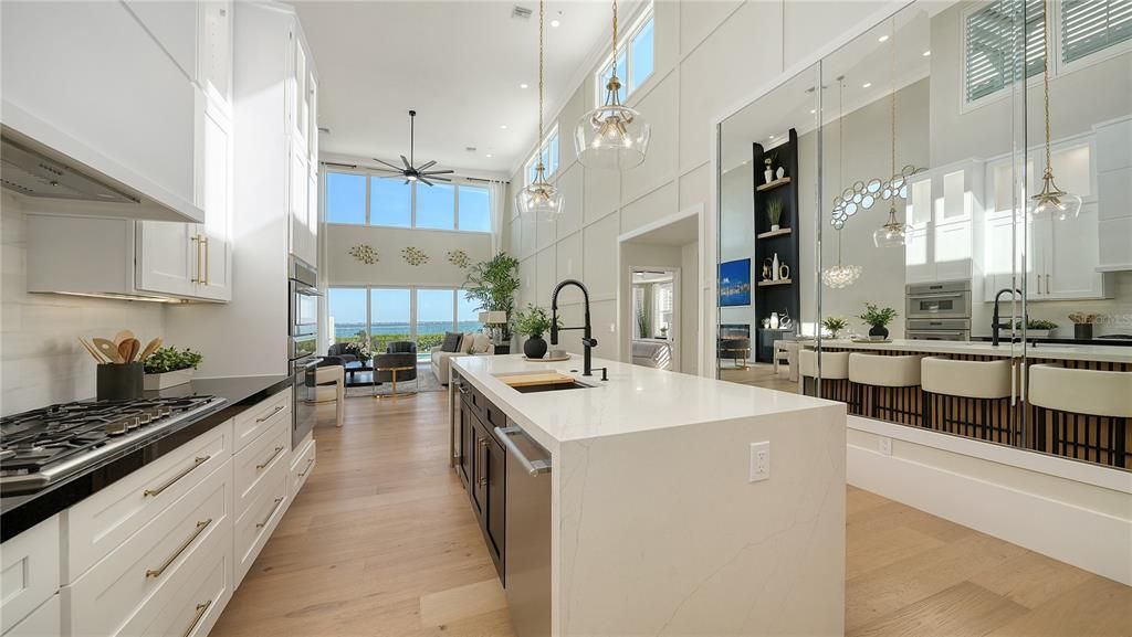 待售: $3,595,000 (4 贝兹, 3 浴室, 3166 平方英尺)