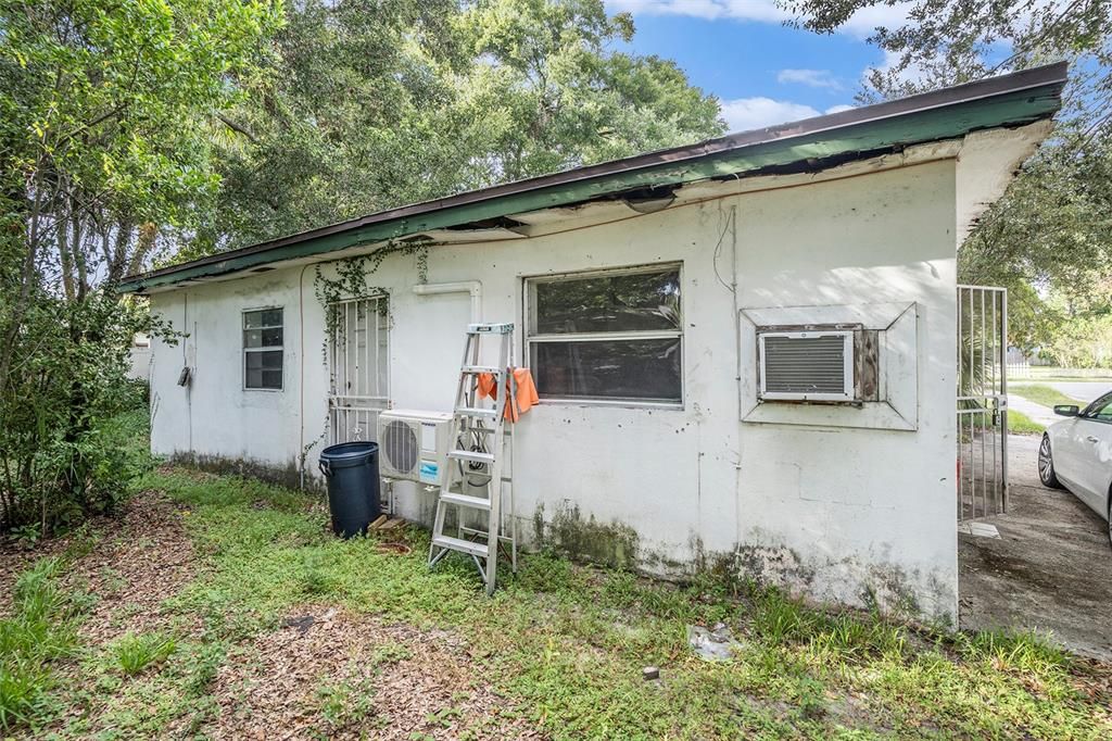 Active With Contract: $175,000 (3 beds, 2 baths, 1607 Square Feet)