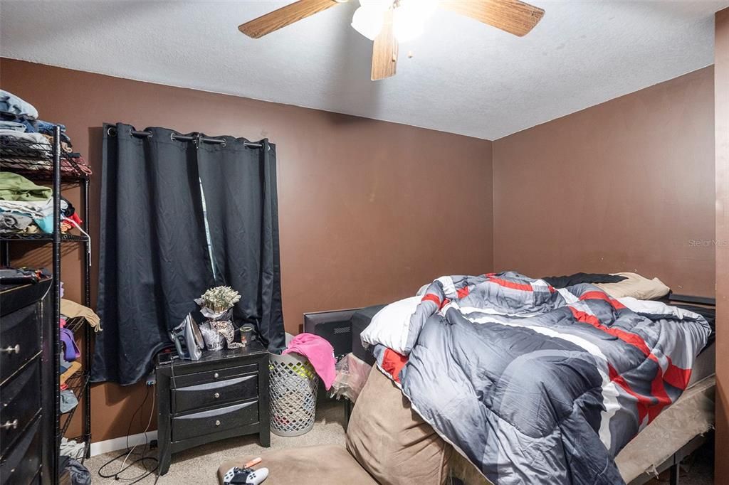 Active With Contract: $175,000 (3 beds, 2 baths, 1607 Square Feet)