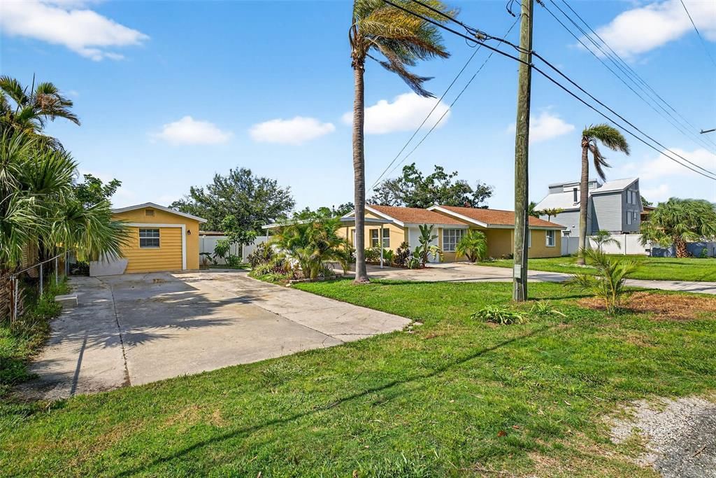 For Rent: $3,600 (4 beds, 3 baths, 2270 Square Feet)