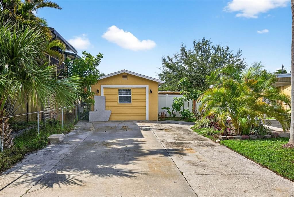 For Rent: $3,600 (4 beds, 3 baths, 2270 Square Feet)