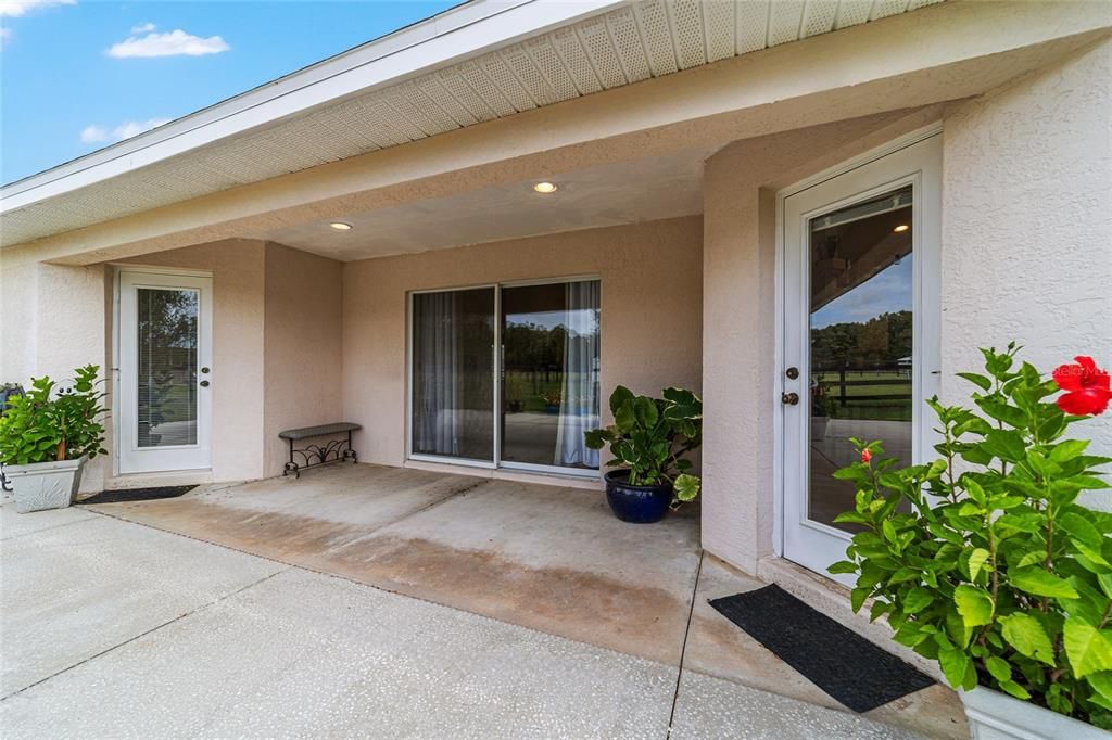 На продажу: $849,900 (3 спален, 2 ванн, 1781 Квадратных фут)