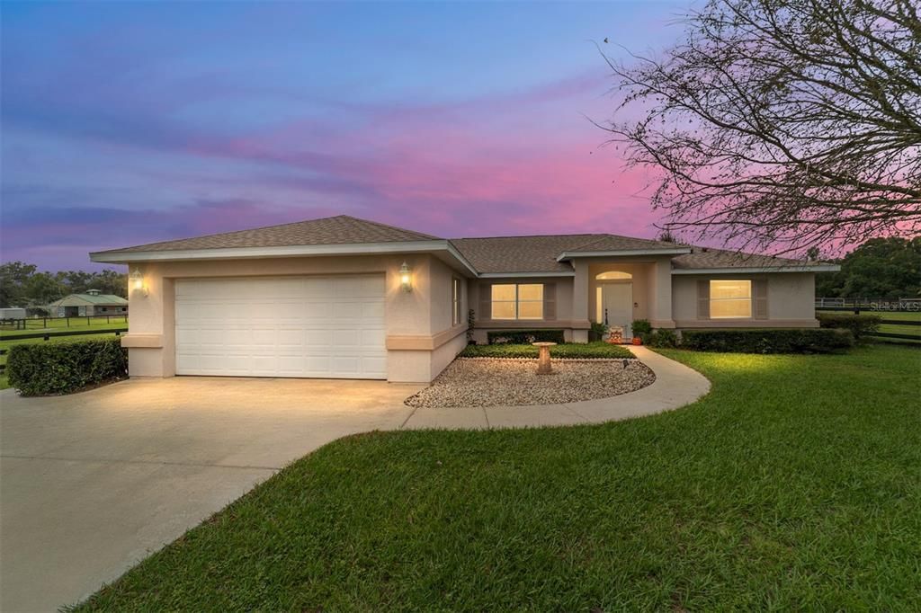 На продажу: $849,900 (3 спален, 2 ванн, 1781 Квадратных фут)