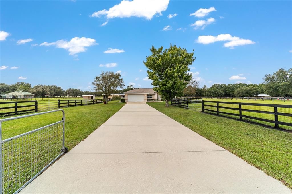 На продажу: $849,900 (3 спален, 2 ванн, 1781 Квадратных фут)