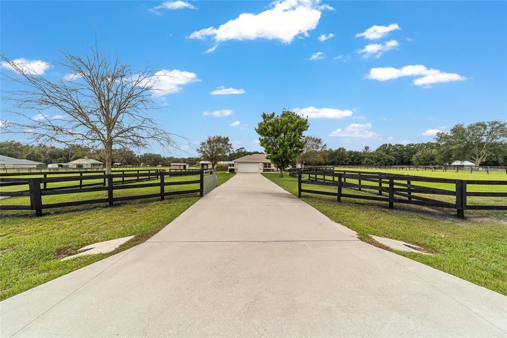 На продажу: $849,900 (3 спален, 2 ванн, 1781 Квадратных фут)