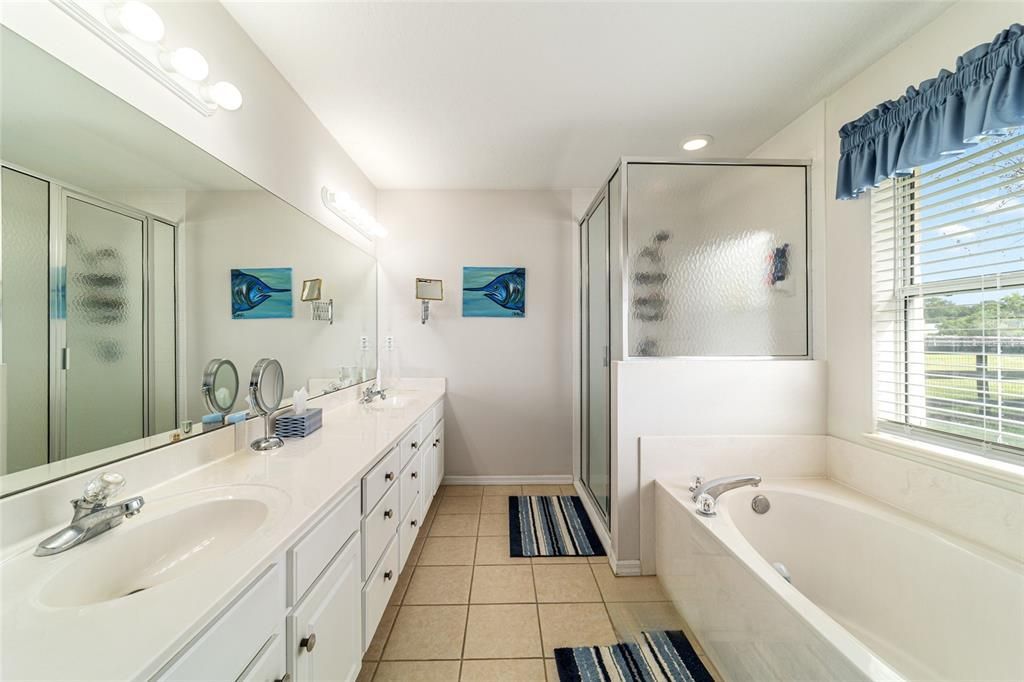 На продажу: $849,900 (3 спален, 2 ванн, 1781 Квадратных фут)