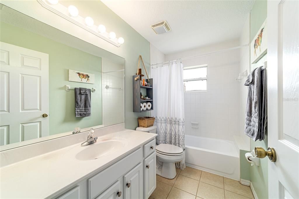 На продажу: $849,900 (3 спален, 2 ванн, 1781 Квадратных фут)