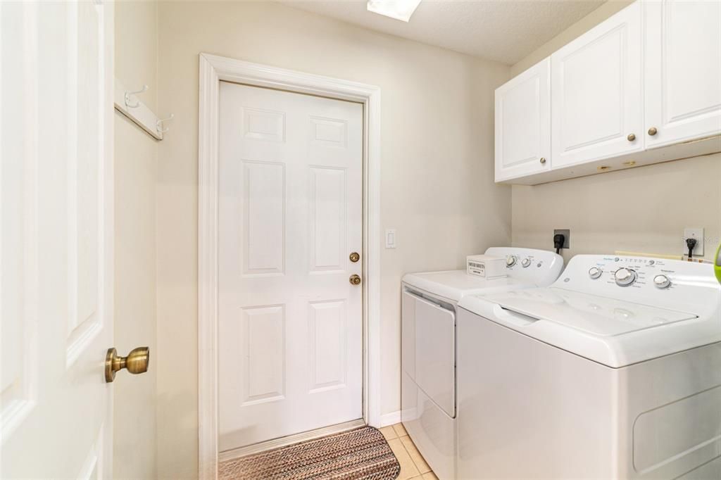 На продажу: $849,900 (3 спален, 2 ванн, 1781 Квадратных фут)