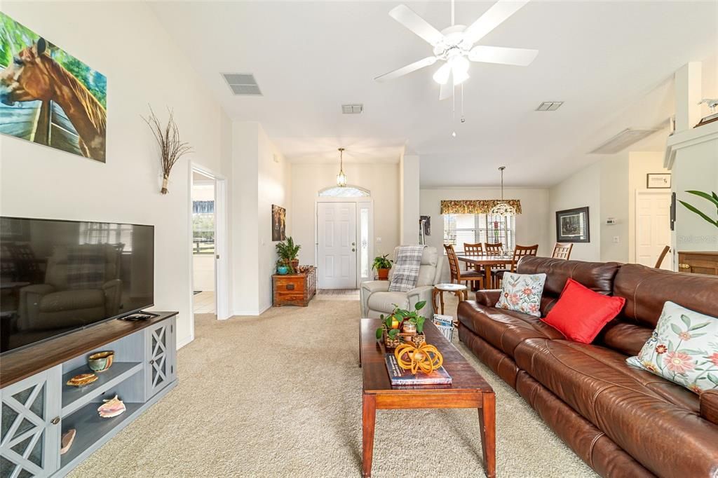 На продажу: $849,900 (3 спален, 2 ванн, 1781 Квадратных фут)