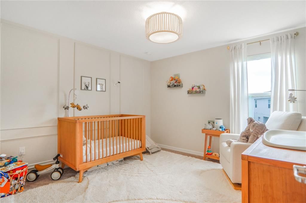 待售: $320,000 (4 贝兹, 3 浴室, 2043 平方英尺)