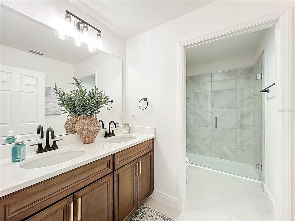 For Sale: $770,000 (5 beds, 3 baths, 3898 Square Feet)