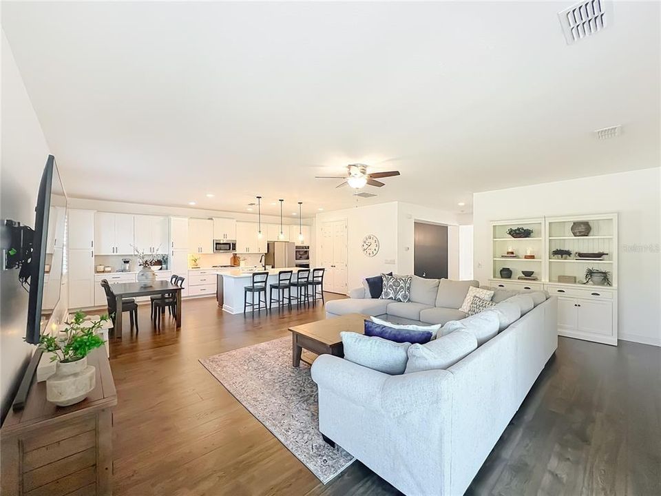 For Sale: $770,000 (5 beds, 3 baths, 3898 Square Feet)