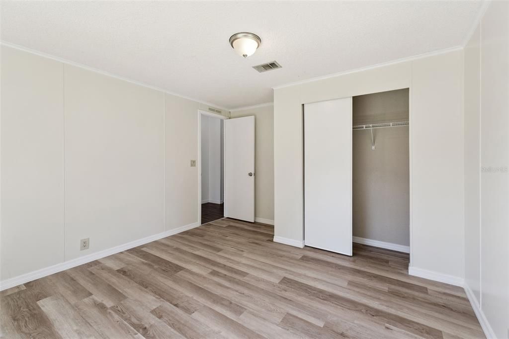 En Venta: $215,000 (3 camas, 2 baños, 1829 Pies cuadrados)