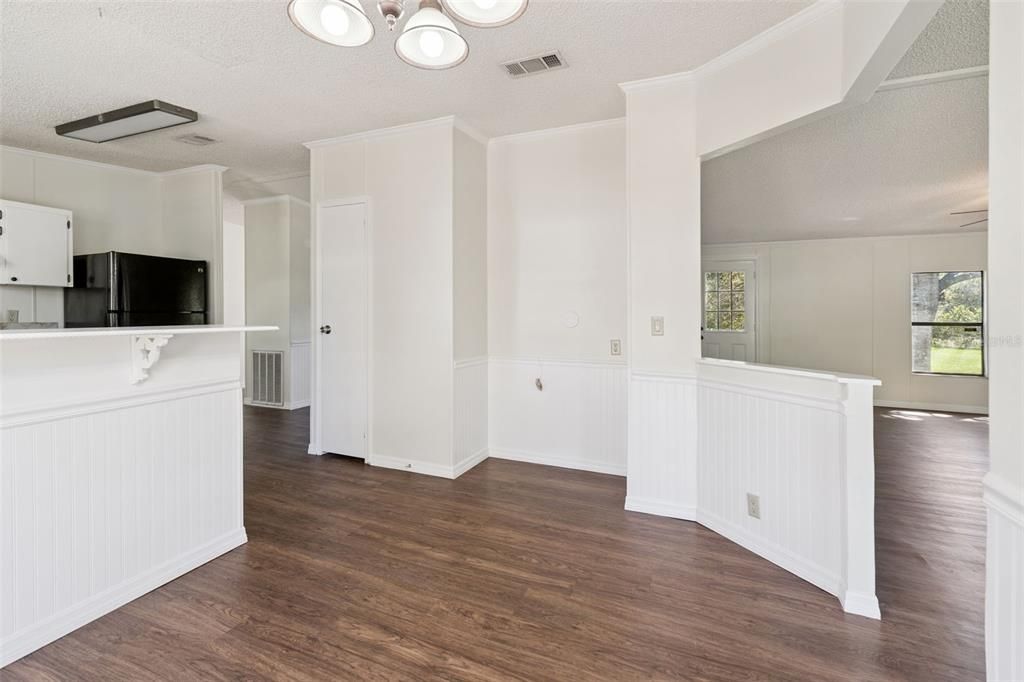 En Venta: $215,000 (3 camas, 2 baños, 1829 Pies cuadrados)