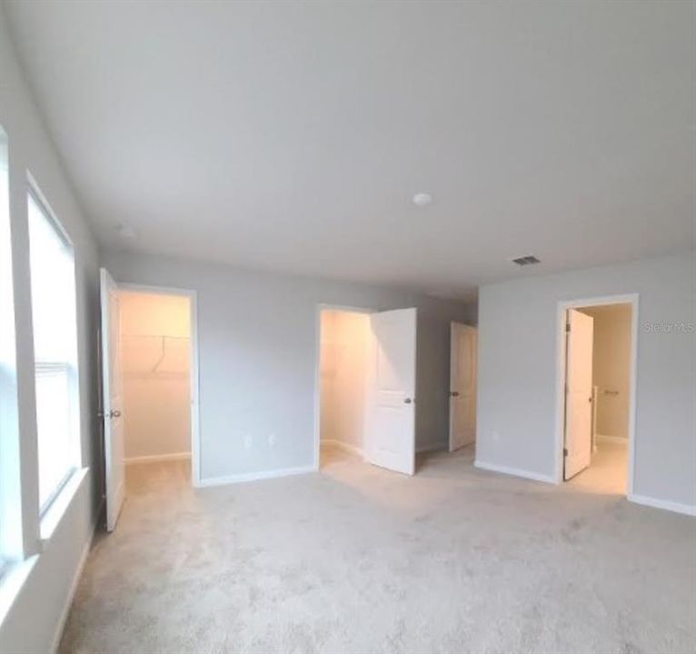 Active With Contract: $2,150 (3 beds, 2 baths, 1680 Square Feet)
