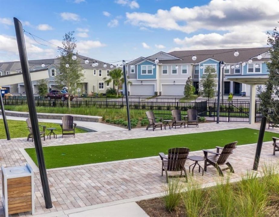 Active With Contract: $2,150 (3 beds, 2 baths, 1680 Square Feet)