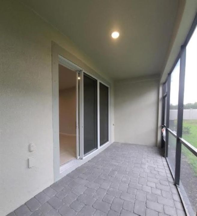 Active With Contract: $2,150 (3 beds, 2 baths, 1680 Square Feet)