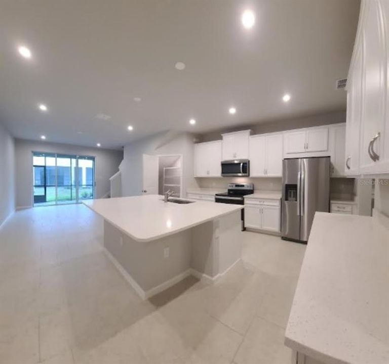 Active With Contract: $2,150 (3 beds, 2 baths, 1680 Square Feet)
