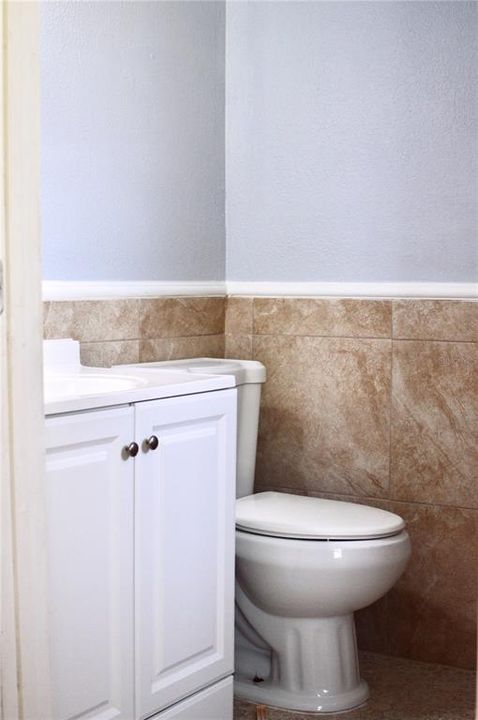 Под контрактом: $300,000 (3 спален, 2 ванн, 1088 Квадратных фут)