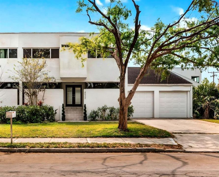 В аренду: $5,000 (3 спален, 2 ванн, 2268 Квадратных фут)