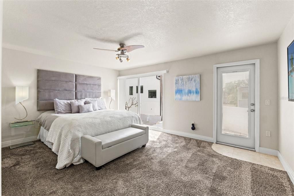 В аренду: $5,000 (3 спален, 2 ванн, 2268 Квадратных фут)