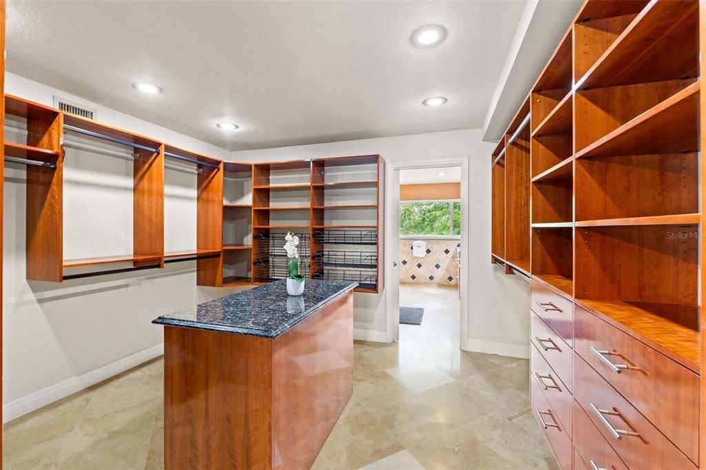 В аренду: $5,000 (3 спален, 2 ванн, 2268 Квадратных фут)