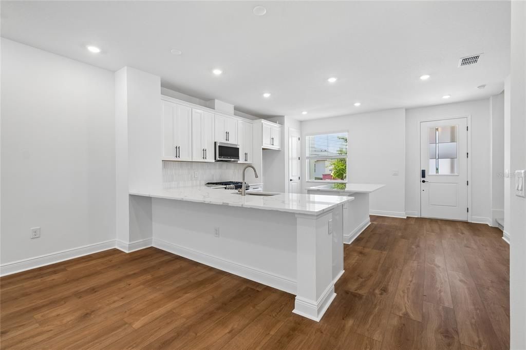 Active With Contract: $419,999 (3 beds, 2 baths, 1698 Square Feet)