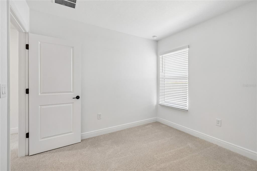 Active With Contract: $419,999 (3 beds, 2 baths, 1698 Square Feet)