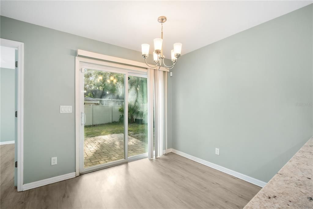 En Renta: $2,195 (4 camas, 2 baños, 2590 Pies cuadrados)