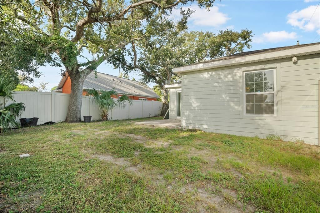 En Renta: $2,195 (4 camas, 2 baños, 2590 Pies cuadrados)