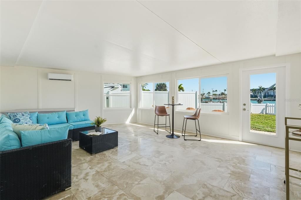 For Sale: $985,000 (2 beds, 2 baths, 1980 Square Feet)