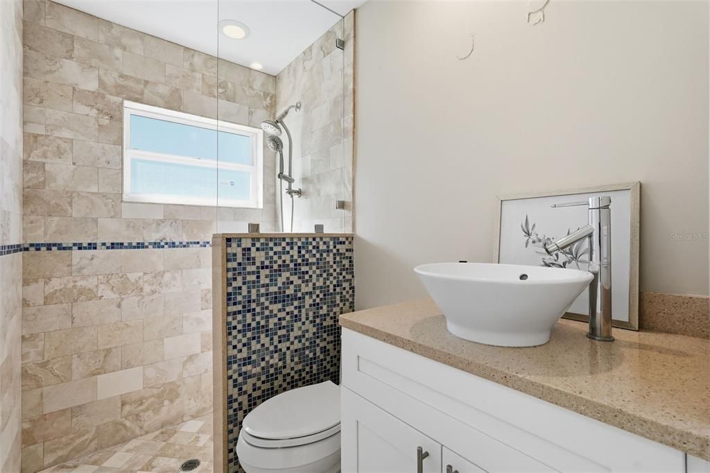 For Sale: $985,000 (2 beds, 2 baths, 1980 Square Feet)