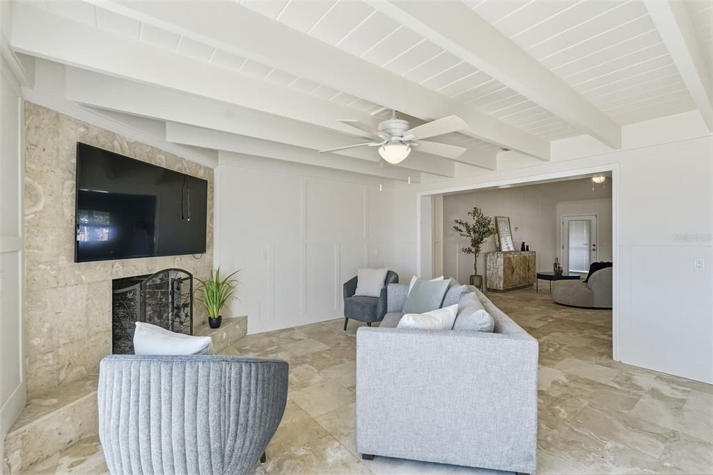 For Sale: $985,000 (2 beds, 2 baths, 1980 Square Feet)