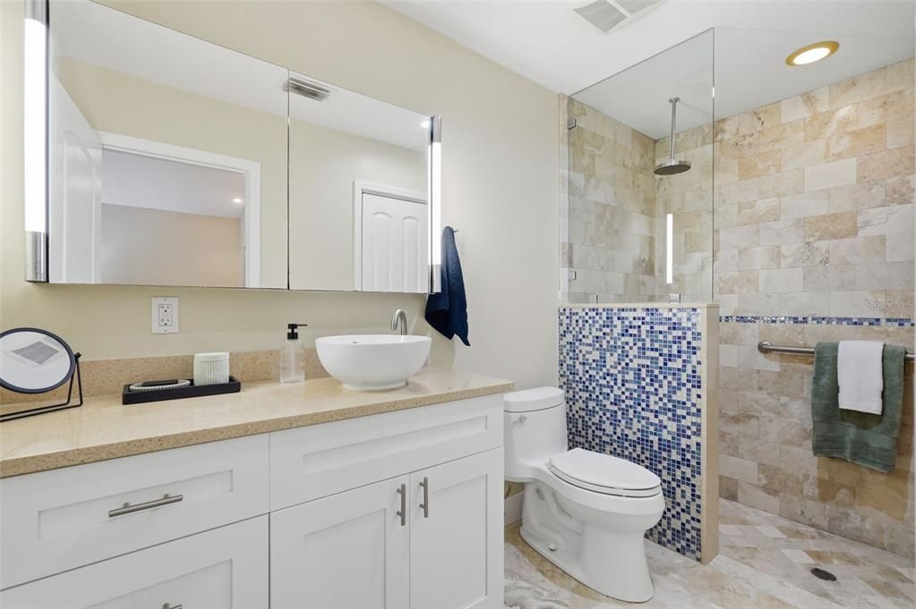 For Sale: $985,000 (2 beds, 2 baths, 1980 Square Feet)