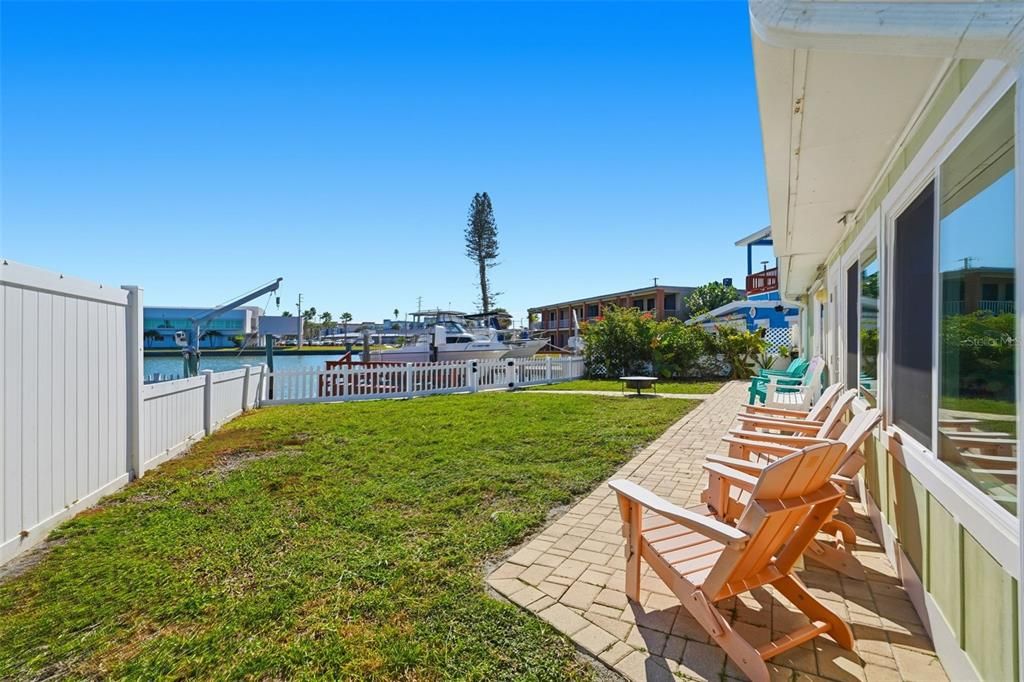 For Sale: $985,000 (2 beds, 2 baths, 1980 Square Feet)