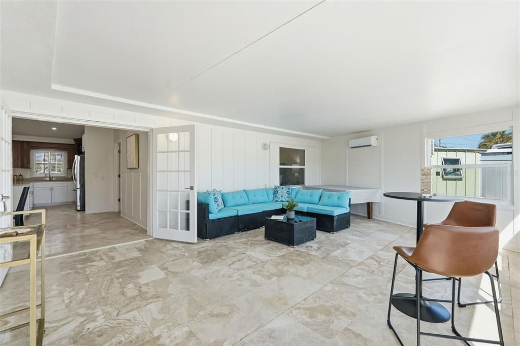 For Sale: $985,000 (2 beds, 2 baths, 1980 Square Feet)