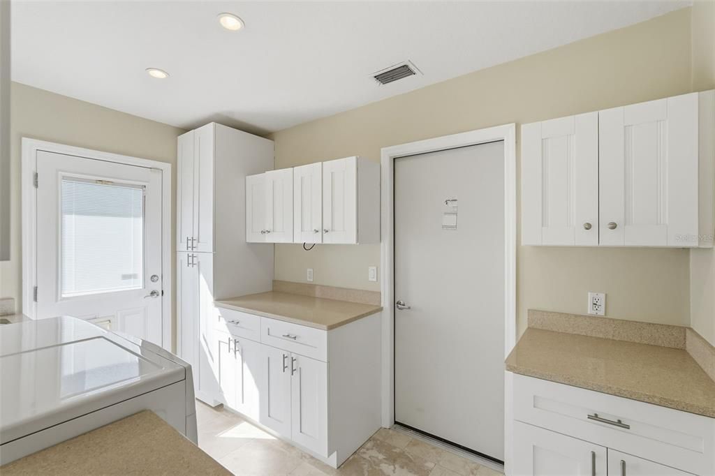 For Sale: $985,000 (2 beds, 2 baths, 1980 Square Feet)