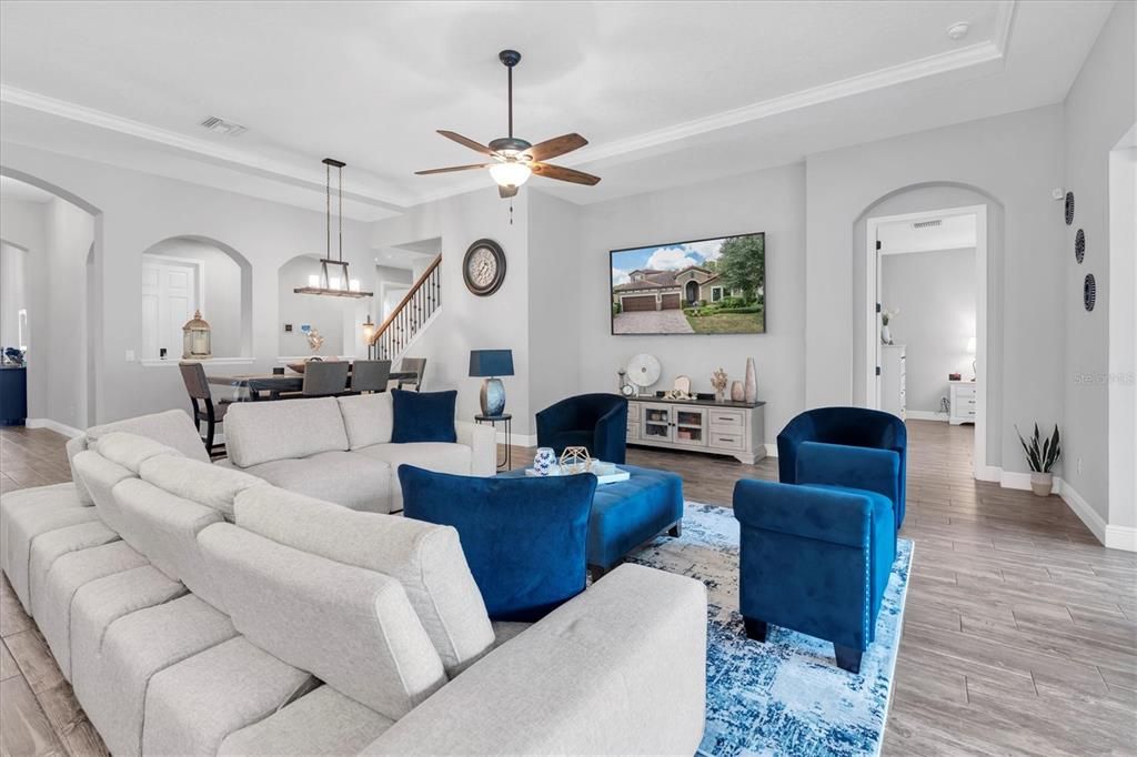 For Sale: $899,000 (4 beds, 4 baths, 3163 Square Feet)