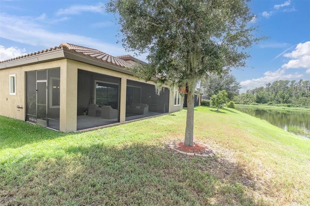 For Sale: $899,000 (4 beds, 4 baths, 3163 Square Feet)