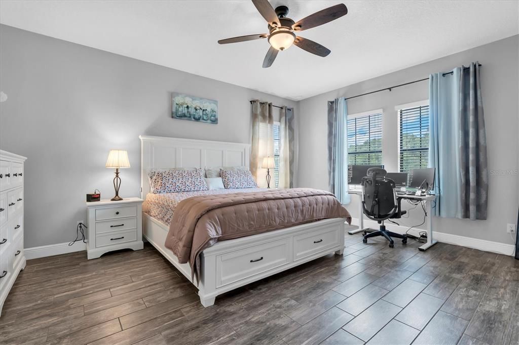 For Sale: $899,000 (4 beds, 4 baths, 3163 Square Feet)