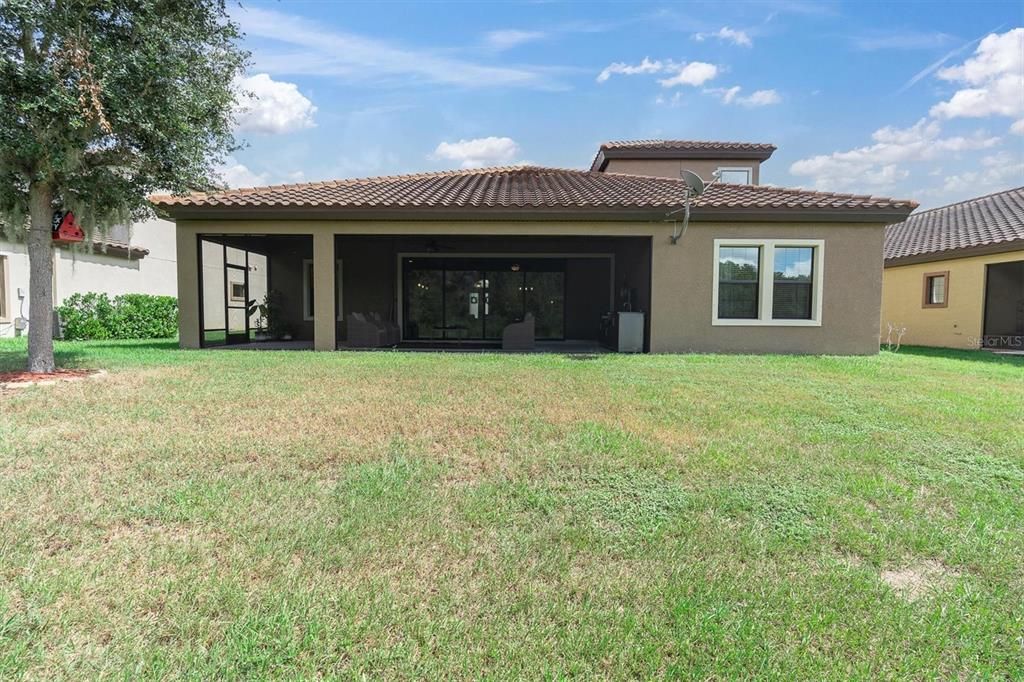 For Sale: $899,000 (4 beds, 4 baths, 3163 Square Feet)